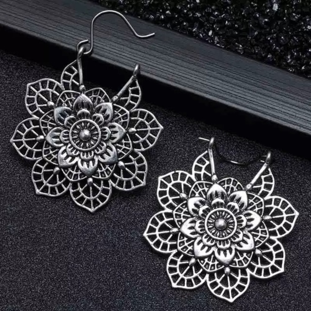 Host Pick! Antiqued boho silver earrings - Picture 8 of 8